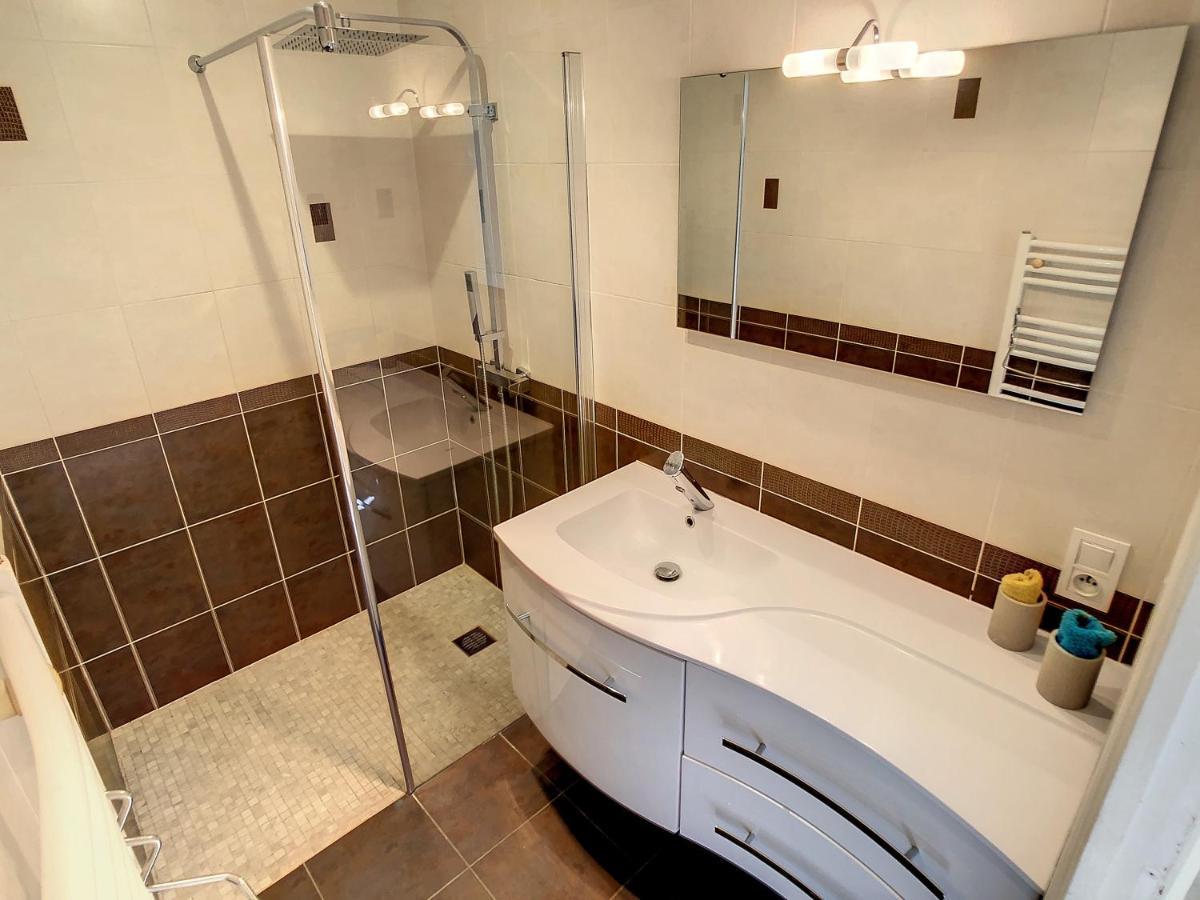 3 Bedrooms Villa Near Cannes - Pool & Jacuzzi - Sea View Mandelieu Extérieur photo